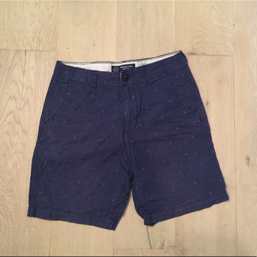 AEO Men’s Navy printed shorts